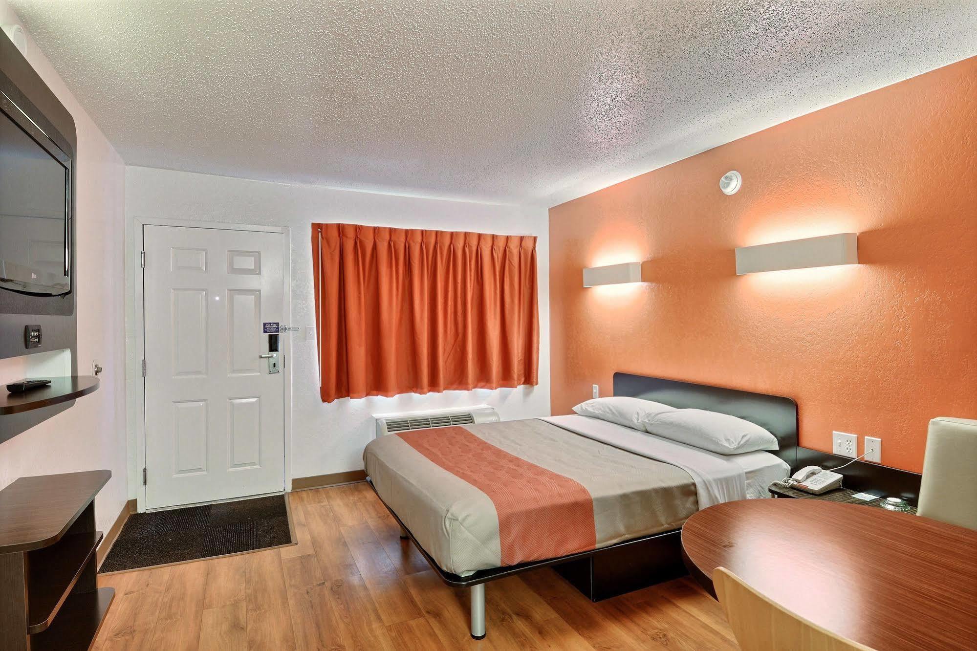 Motel 6-Tewksbury, Ma - Boston Eksteriør billede