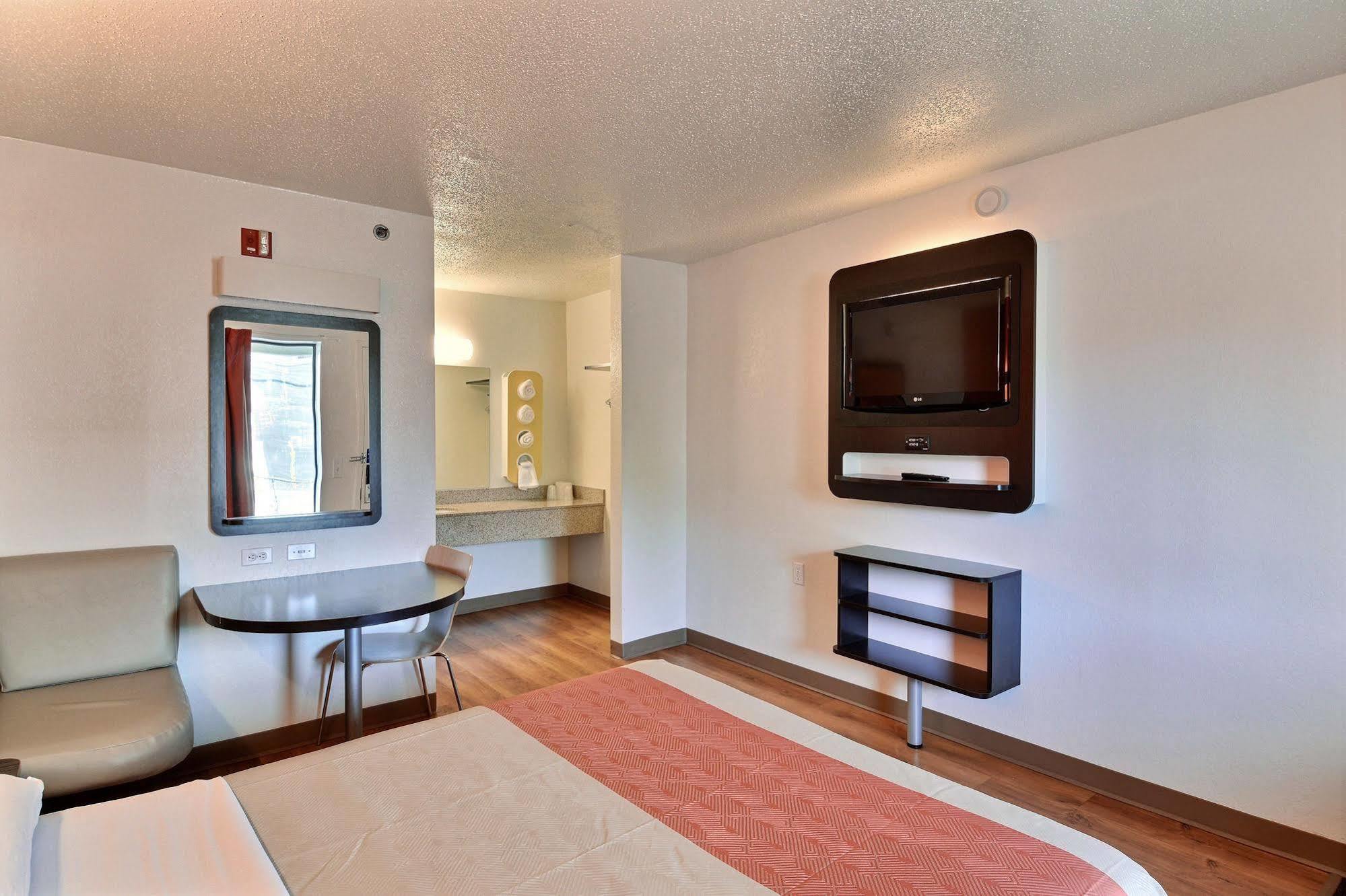 Motel 6-Tewksbury, Ma - Boston Eksteriør billede