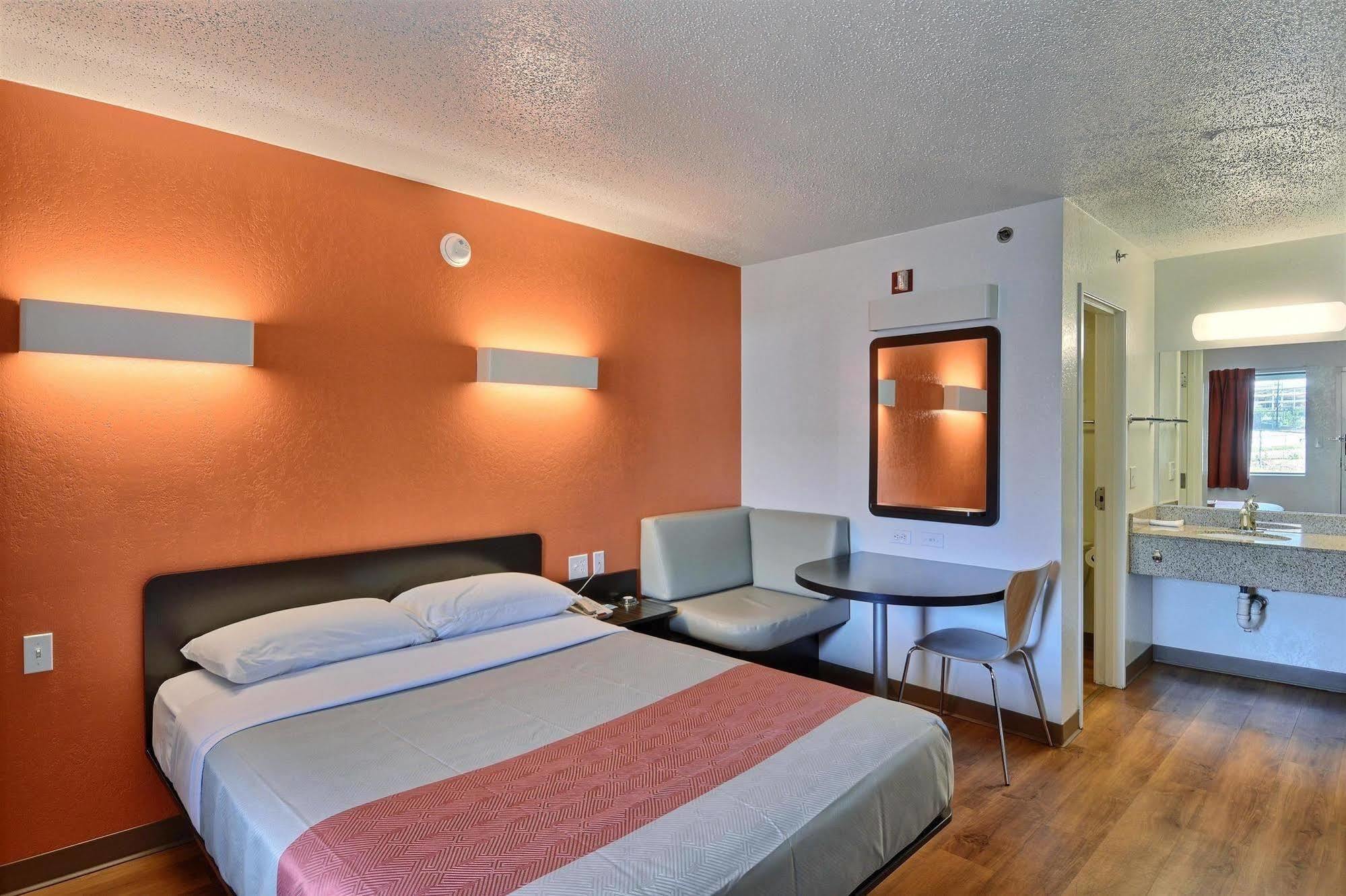 Motel 6-Tewksbury, Ma - Boston Eksteriør billede